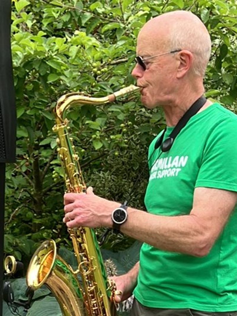 Stuart Sidders raising money for Macmillan Cancer Support