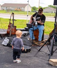 Brian McKelvey Returns to the Farmer's Market 