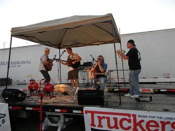Terry, Steve Cohen, David Shumate, and Doug Jones. Awesome musicians!!
