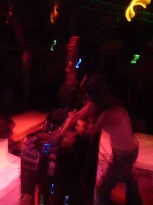 Kristina Sky with Menno de Jong @ Heaven 8.20.04
