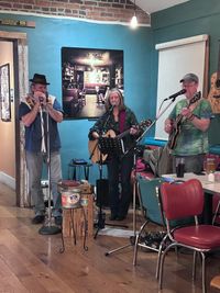 Kiz Carter trio @ Marino's 