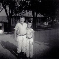 Americana Road Show with The Derrieres