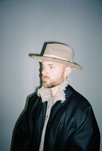 Ásgeir w/ Lizzie Weber