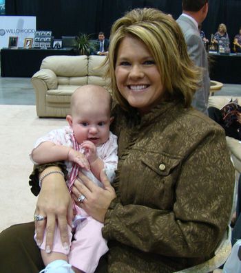 Isabella made a new friend with Susan Whisnant
