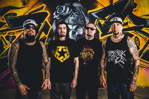 Q-UNIQUE - The Arsonists