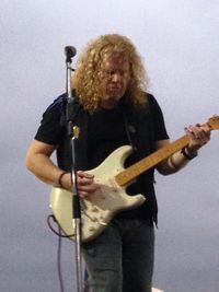 Acoustic Rock with Mark Dunn