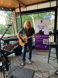 Acoustic Night with Mark Dunn