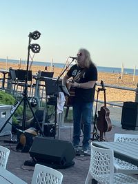 An Acoustic Night with Mark Dunn