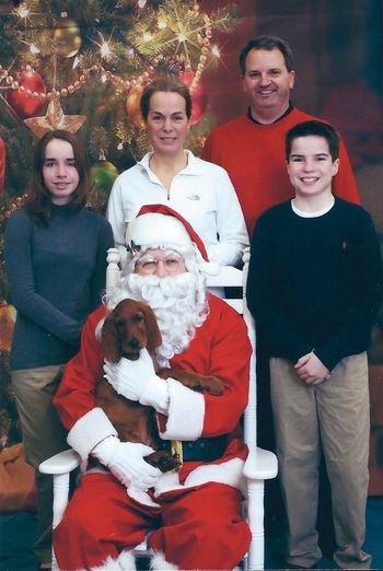 The Willis family with Gingerose (grey girl).  So cool that she was included in their family picture!!
