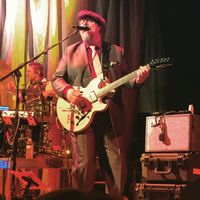 Teddy Kumpel LOOPestra with Threes Company Blues