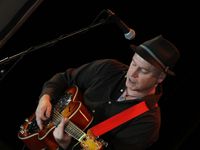 Blues Man Dan Holt