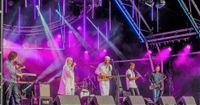 Monika Lidke guest with Shez Raja Collective