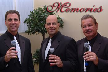 Memories perform at The South Shore Country Club 8/8/09
