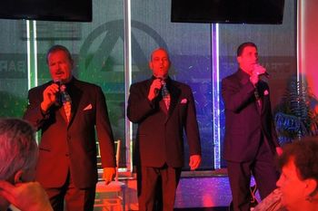 Memories perform at the Arena Steakhouse, SI
