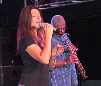Jessica Lee & Jay Willis
