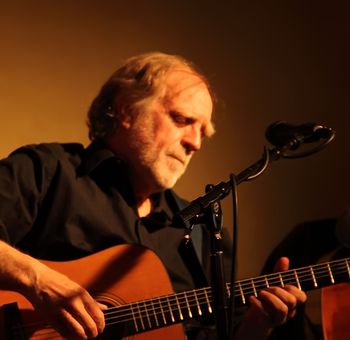 Live at Melodies Cafe - Photo by Alex Lowry
