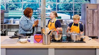 Baking Championship: Next Gen | Food Network (USA)
