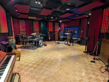 Live Room

