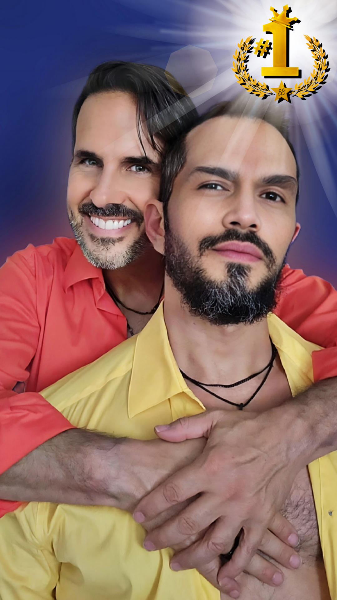Noticias de Entretenimiento — Sidow Sobrino, El Artista No.1™, es abrazado por su esposo Richard en un momento controversial que sacude a la industria del espectáculo