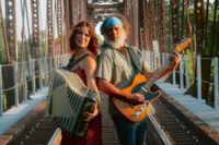 Amanda Kitchens Duo