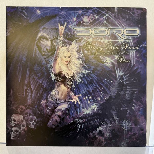 Doro - Strong and Proud (2016 2xLP, Live Album) + Free Book