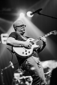 Faithfully Rocks the Watseka Theatre 05/03