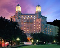 JACOB FLORES Live @ The Arlington Resort Hotel & Spa in the LOBBY (HOT SPRINGS, AR)