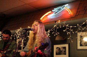 Bluebird Cafe
