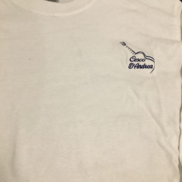 T-Shirt - embroidered