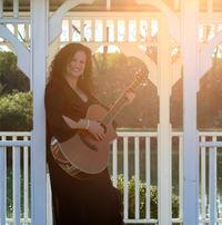 Suzy Solo at Woodstock Farmer's Market Weather Permitting