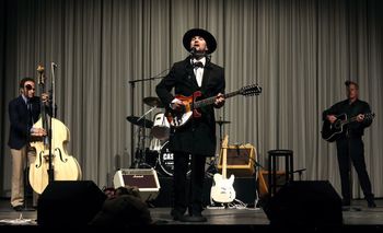 Stephan Ckoehler as "BOB DYLAN" [Photo: Thomas Baumgärtel]
