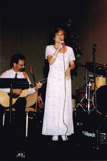 Selina Low, Vocal accompaniment
