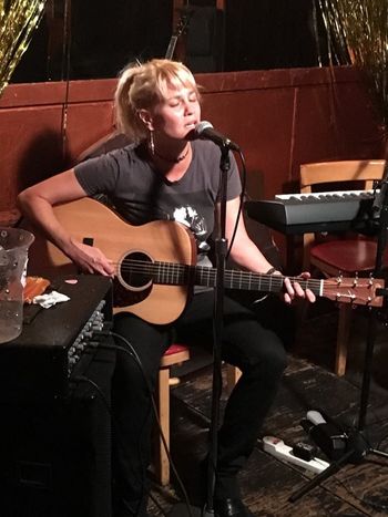 Three of Cups Singer Songwriter NYC 8/10/16
