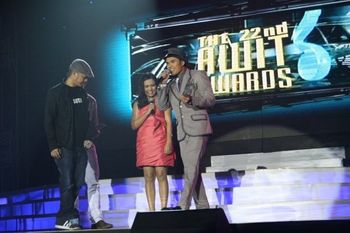 Zacariah accepting his award for People's Choice Best New Male Recording Artist
