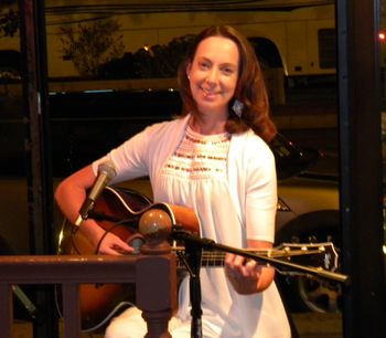 Kim in Washington DC (Connecticut Aveune) at Black Fox Lounge. August 23, 2014
