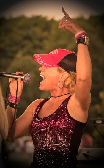 Some fun pics from the Tomato Festival by Tim Paris!

