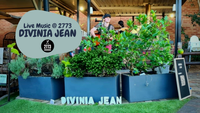 Divinia Jean at Cafe 2773