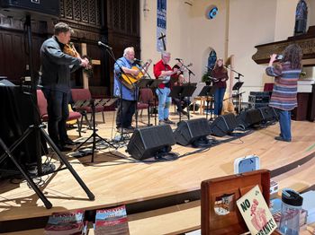 The Band - Shane Cook, Ian Bell, Chris Coole, Allison Lupton, Tom Allen, Lori Gemmell
