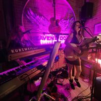 Deena Miller ( HEAVENS DOOR VIP ROOM ) 