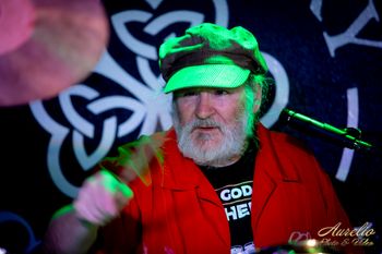 Drummer/vocalist/ Steve Pavey has been playing for over 50 years and in his younger days as a full-time musician, he worked with such talented people as Rupert Holmes and James Griffin, and he also opened for well known acts such as 3 Dog Night, Bread, Billy Preston, Uriah Heep and Steppenwolf. His mix of vocals and drumming leaves people with happy feet! Photo credit: Aurelio Mireles
