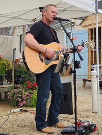 Live at Stagecoach Inn and BnB