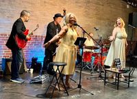 Siren Jazz Series and The Red Umber