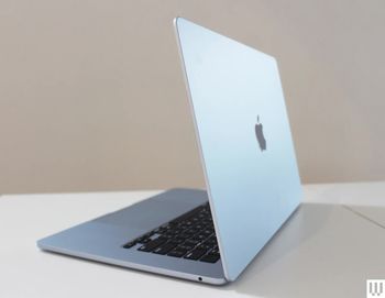 MacBook Air (15", 2025, M4 series) X 2
