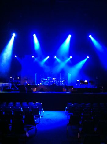 white album tour 2014
