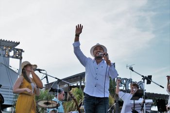 Photo by Hitomi
