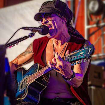 Aaron Leigh — Acoustic Vintage Rock N’ Roll, live.
