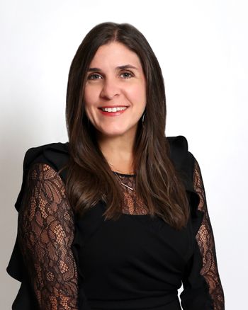 Amanda Bazil
