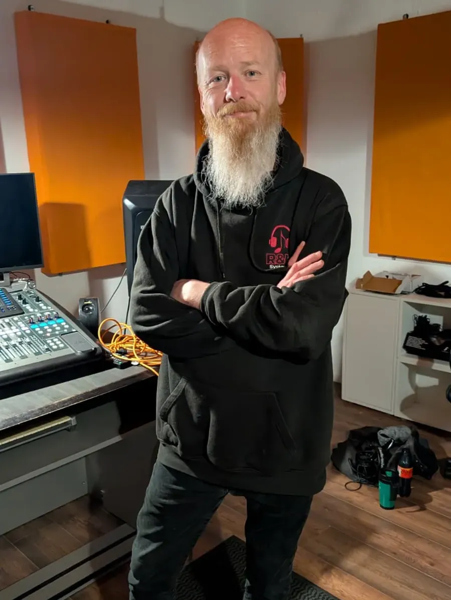 Want to Record at The Source Studio Exeter?  Contact Dave & Tell Him About Your Project