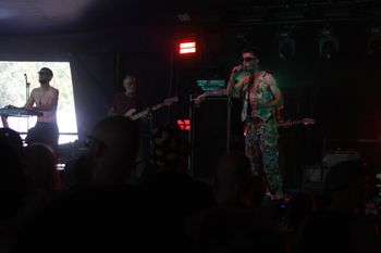Modern reggae fusion with Dub Catalyst's Rudy at Beautiful days Festival 26 | The Source Studio
