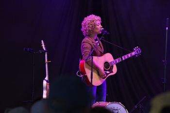 Abbe from Sound of the Sirens with the crowd at Beautiful days Festival 26 | The Source Studio Exeter
